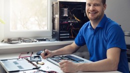 Laptop Repair by Geeks On Command On-Site IT Support Technician.